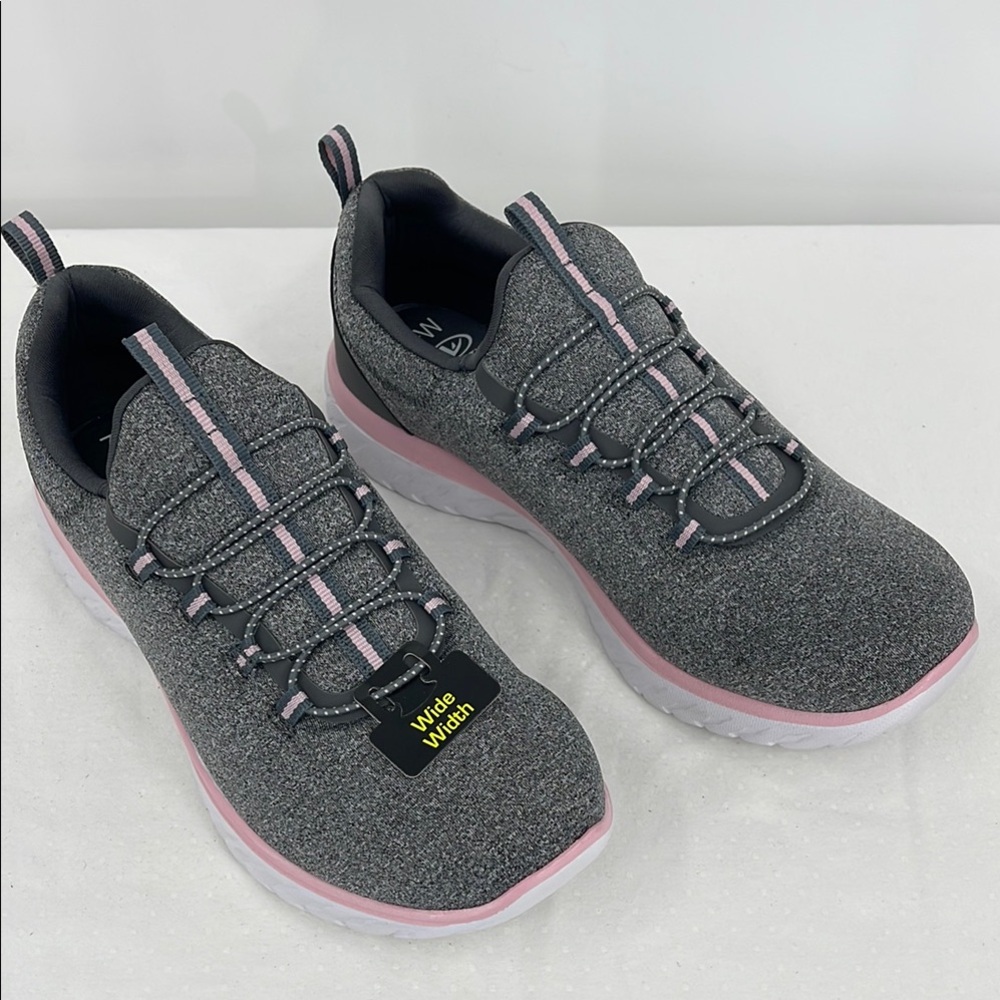 ATHLETIC WORKS SIZE 7.5 Women's Gray and Pink Athletic Shoes